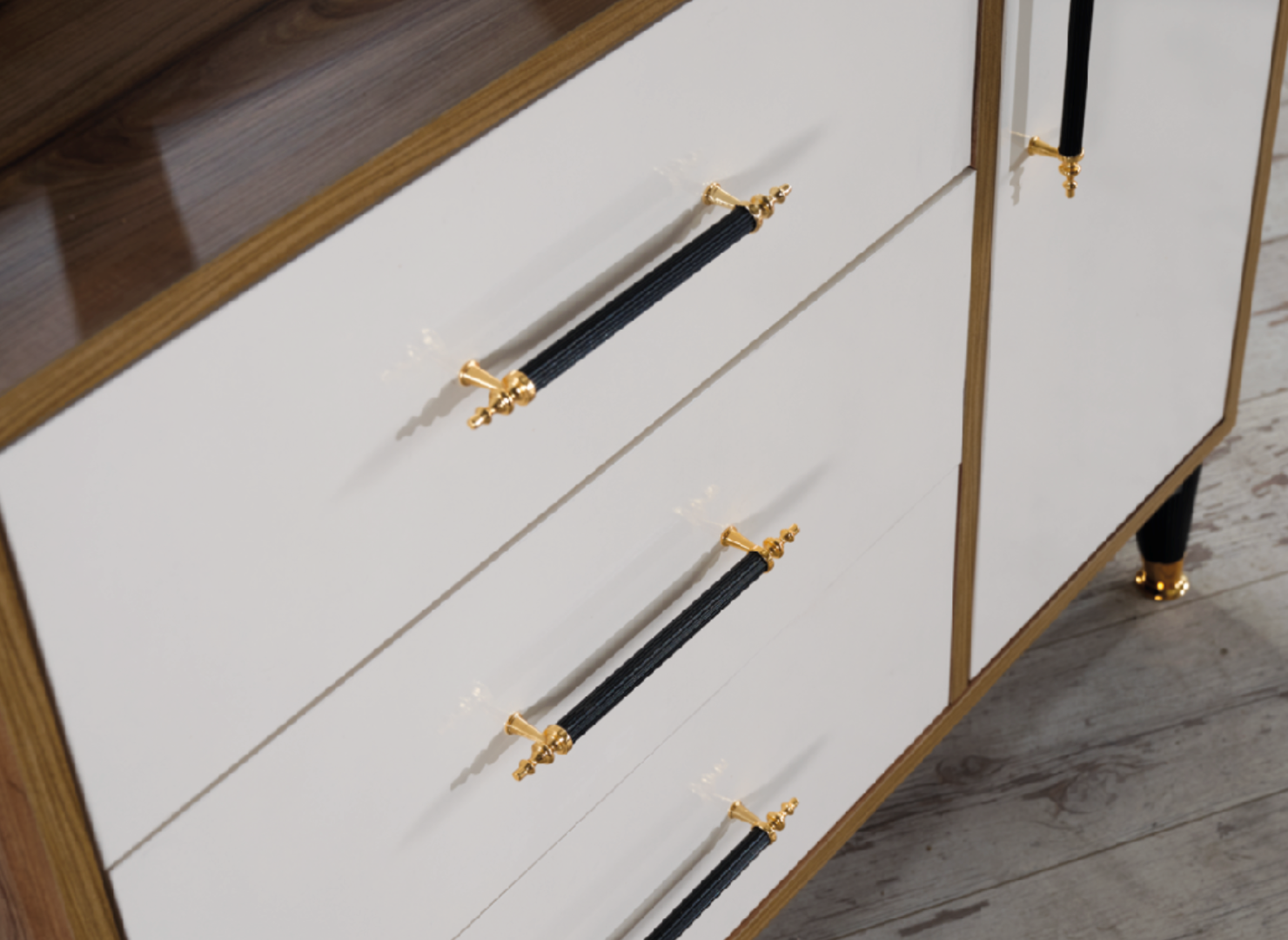 ÇIRAĞAN YATAK ODASI